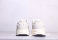 اديداس-Adidas Yeezy 700