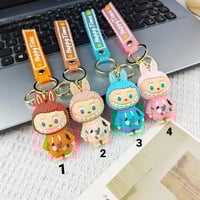 سلاسل مفاتيح تتميز بشخصيات لابوبو الشهيرة