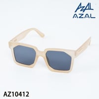 ظارة شمسية بتصميم مربع ذو زوايا حادة ومميزة، تجمع...