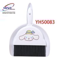 طقم مكنسة وجاروف يتميز بتصميم شخصة سيناورول