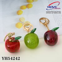 ميدالية بتصميم تفاحة لامعة حجم كبير