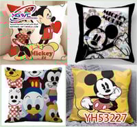 وسائد ميكي ماوس والأصدقاء لمسة من البهجة الكلاسيكي...