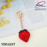 سلسلة مفاتيح الفراولة المُرصّعة بالكريستال الاحمر...