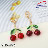 ميدالية الكرز الفاخرة بالمينا