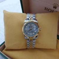 ساعة رولكس النسائية