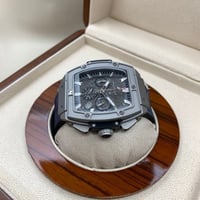 ساعة هوبلت كرونوغراف.