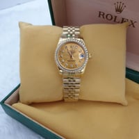 ساعة رولكس النسائية