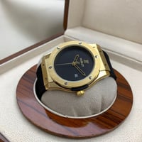 ساعة هوبلت الجديدة كلاسيك