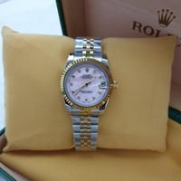 ساعة رولكس النسائية
