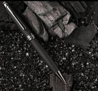 قلم مونت مايسترستوك متوفر بعدة الوان