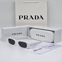 نظارة شمسية من ماركة برادا PRADA مع بكج الماركة