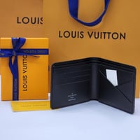 بوك لويس فيتون اسود شامل الملحقات