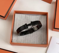 سوارة هرمز اسود