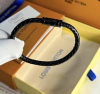 سوارة لويس فيتون أسود جلد شامل الملحقات