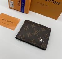 بوك لويس فيتون شامل الملحقات