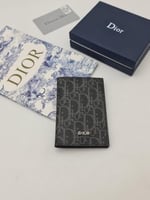 محفظة ديور مع بكج الماركة