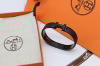 سوارة هرمز اسود