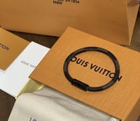 اسوره رجاليه جلد بني واسود شامل الملحقات