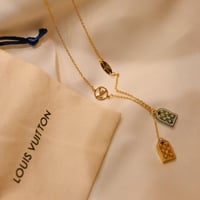 سلسال لويس فيتون شامل الملحقات