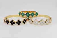 ٣ اساور فان كليف