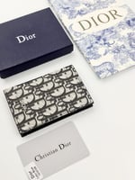 محفظة ديور مع بكج الماركة