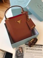 شنطة برادا طبق الاصل