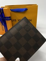 بوك لويس فيتون شامل الملحقات