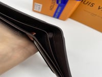 بوك لويس فيتون شامل الملحقات