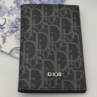 محفظة ديور مع بكج الماركة