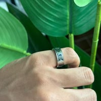 خاتم رجالي لويس فيتون فضي شامل الملحقات