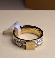 خاتم لويس فيتون الاكثر مبيعااً