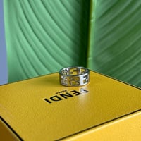 خاتم رجالي فندي فضي شامل الملحقات