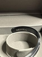 سوارة ميسيكا اسود حجم نحيف