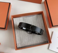 سوارة هرمز اسود