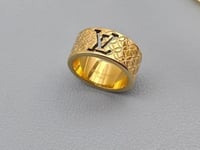 خاتم لويس فيتون شامل الملحقات