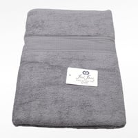 منشفة استحمام صناعة هندية - الحجم الوسط - 145*70 س...