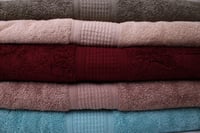 منشفة استحمام صناعة هندية - الحجم الوسط - 145*70 س...