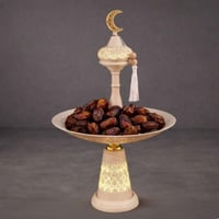 تقديمات أنيقة بتصميم رمضاني ناعم وإضاءة دافئة