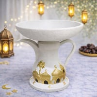 صحن بقاعدة كبير