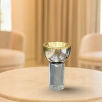 مبخرة بقاعدة كريستال فضي اطار ذهبي