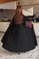 كريب ملكي مع تطريز عودي