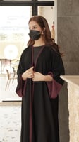 عباية بكم مبطن باللون العودي