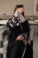 كريب ملكي مع تطريز على برتقالي وابيض