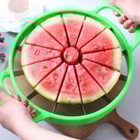 قطاعة بطيخ وأناناس أبيض/أخضر