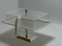 صينية تقديم فاخرة بغطاء وهدب