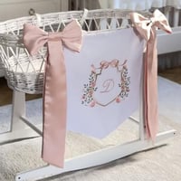 بانر مع فيونكة