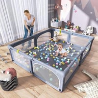 محبس ساحة ألعاب مع ألعاب للأطفال