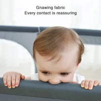 محبس ساحة ألعاب مع ألعاب للأطفال