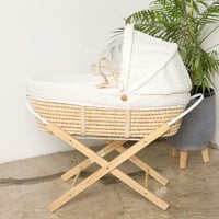 سلة موسى مع حامل ثابت خشبي