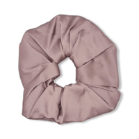 ربطة حرير عريضة